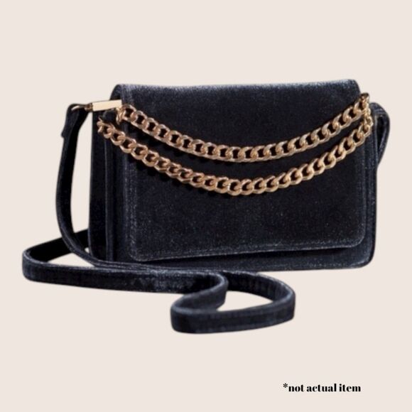 🖤 ANTHRO VELVET CROSSBODY WALLET GOLD CHAIN BLACK NWT - Picture 1 of 8